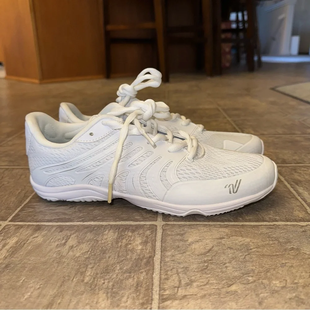 Varsity Rise 2 White Cheer Shoes Lightweight, RallyFlex Breathable Mesh, Gym - Picture 1 of 9